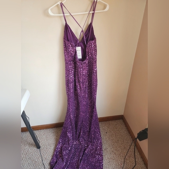 Maniju Women's Purple Sequin Formal Dress Size S. - Picture 2 of 7
